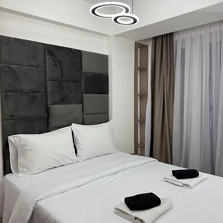 Apartamento New Modern One Bedroom Julija